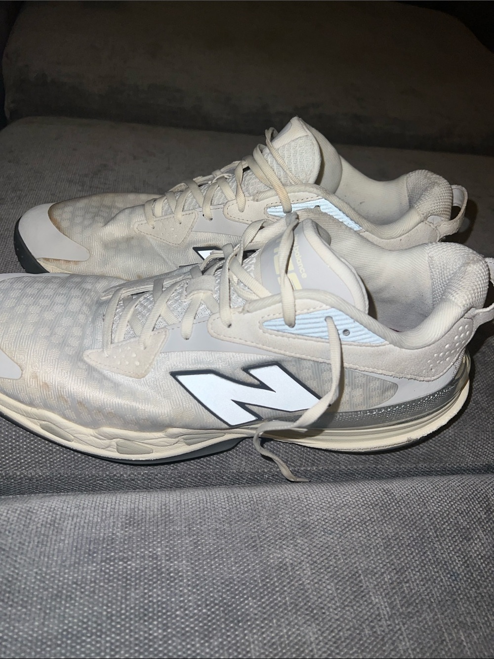New Balance 14E HesiLow Basketball Shoes